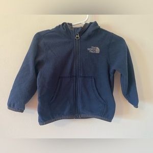 4/$30🌟baby North face sweater